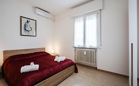 IZZ1 Apartments - Motor&Food Valley - Posto Auto Privato